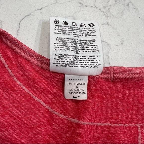 Nike Dri-FIT Seamless Running Tank Top - Picture 9 of 9